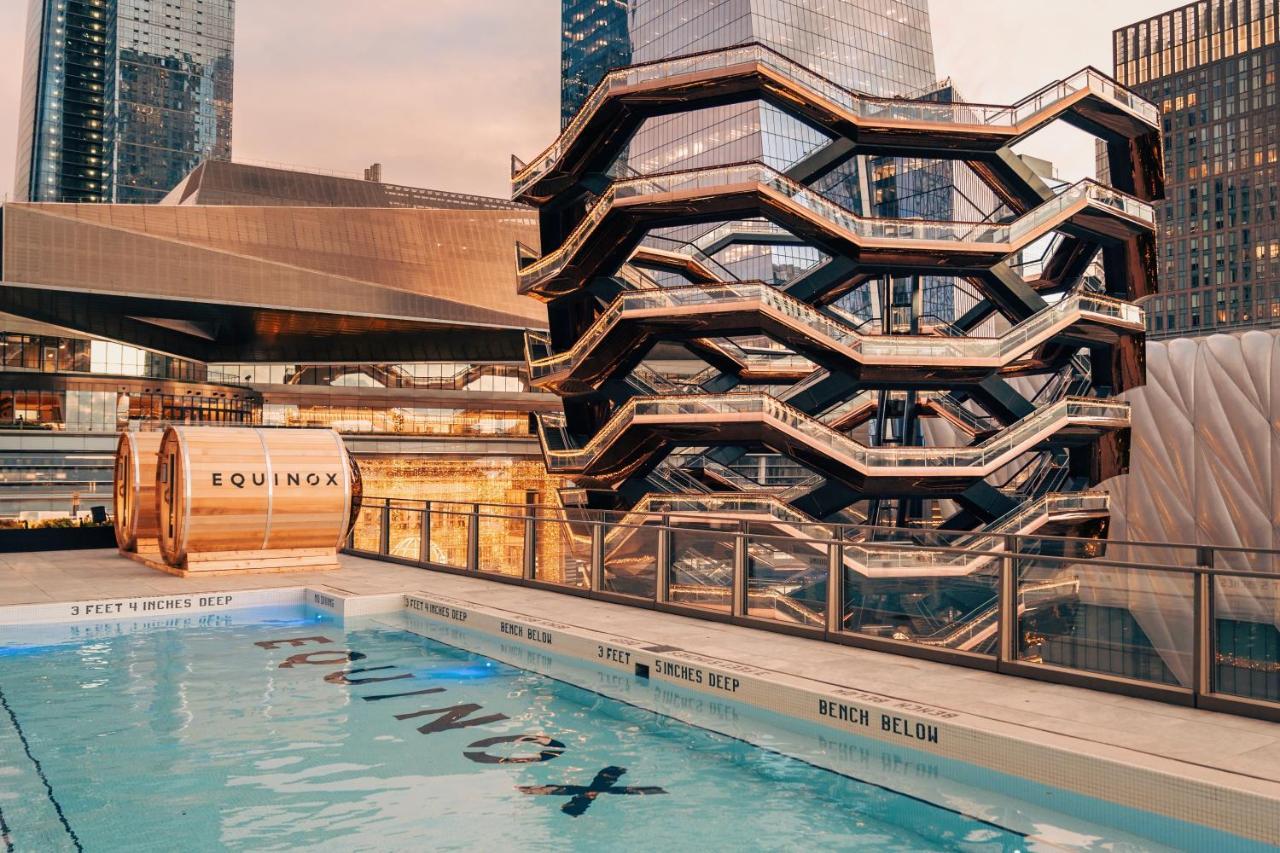 Equinox Hotel Hudson Yards New York City Esterno foto